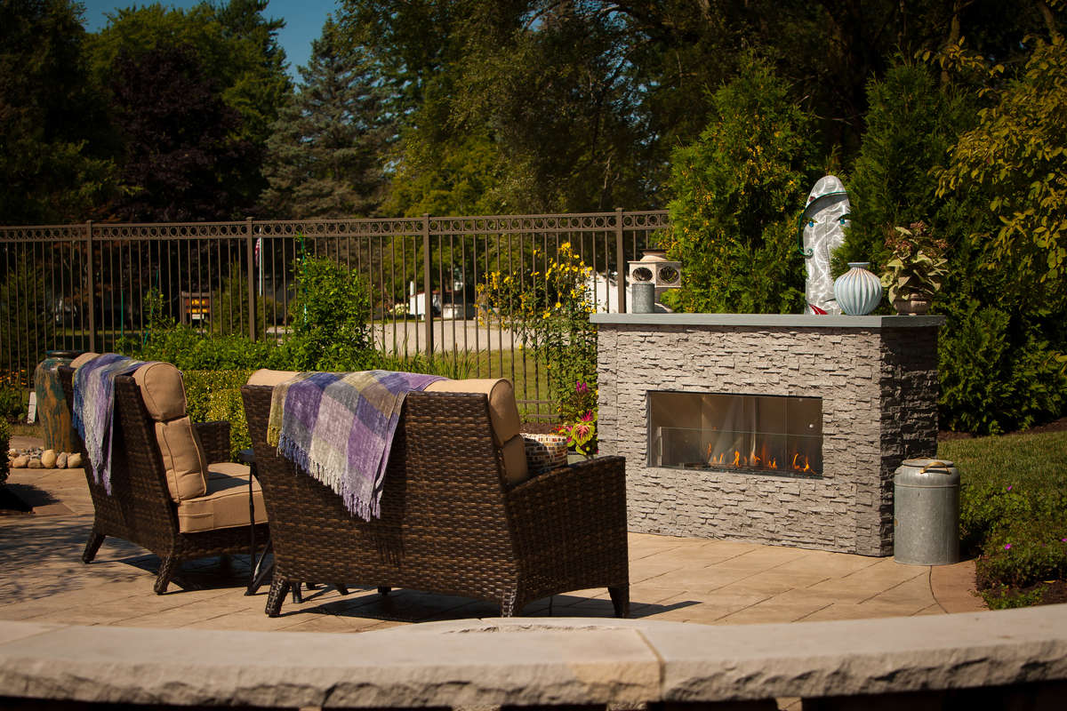 Kalea Bay Outdoor Linear Fireplace (Non-LED)