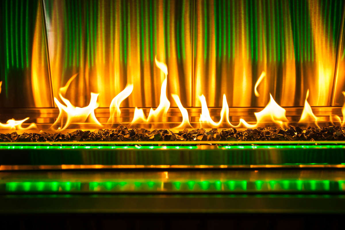 Kalea Bay Outdoor Linear Fireplace (With LED)