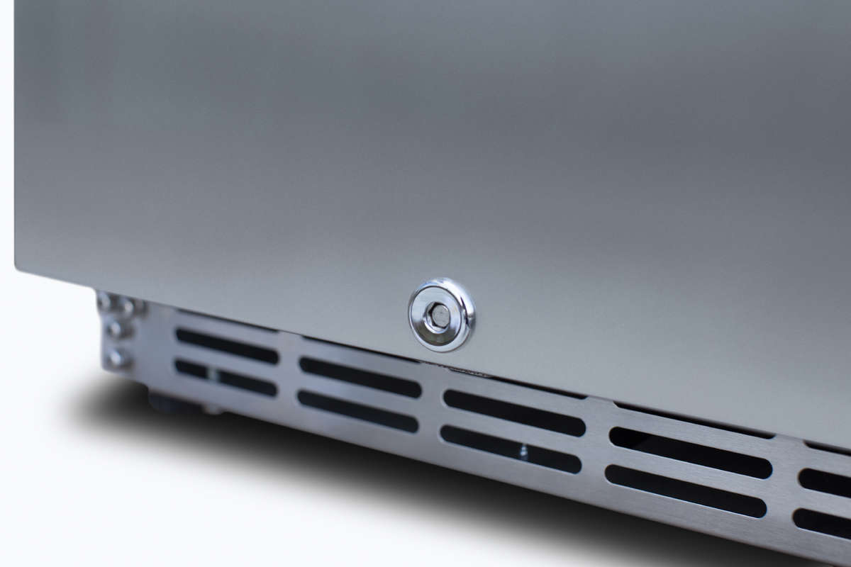 15" Outdoor Rated Refrigerator ( 3.2c)