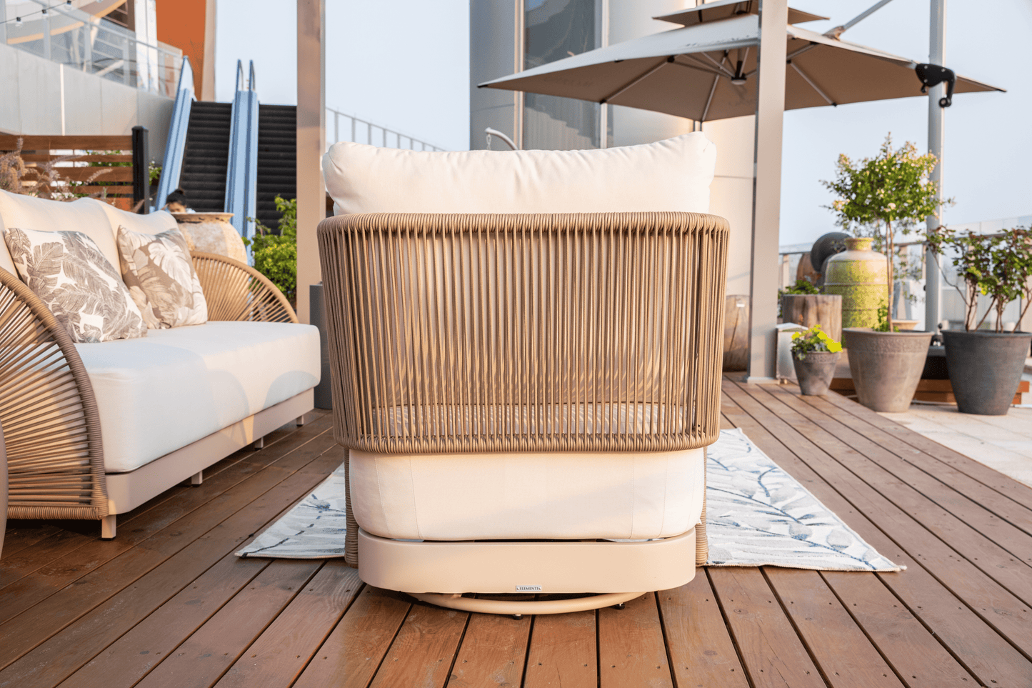 Elementi Malibu Swivel Chair
