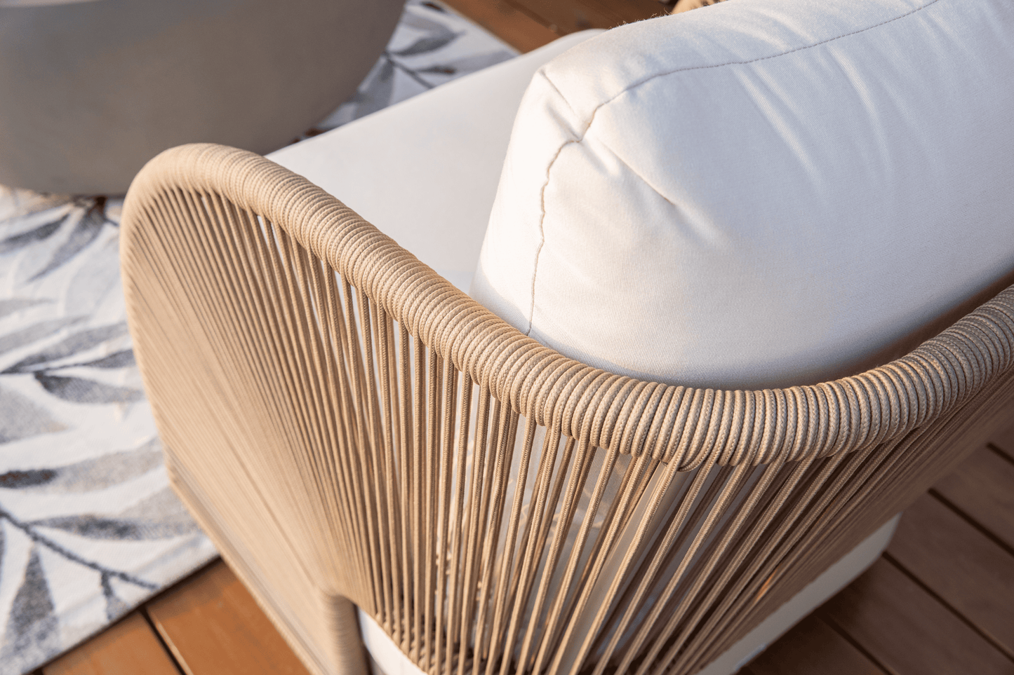 Elementi Malibu Swivel Chair