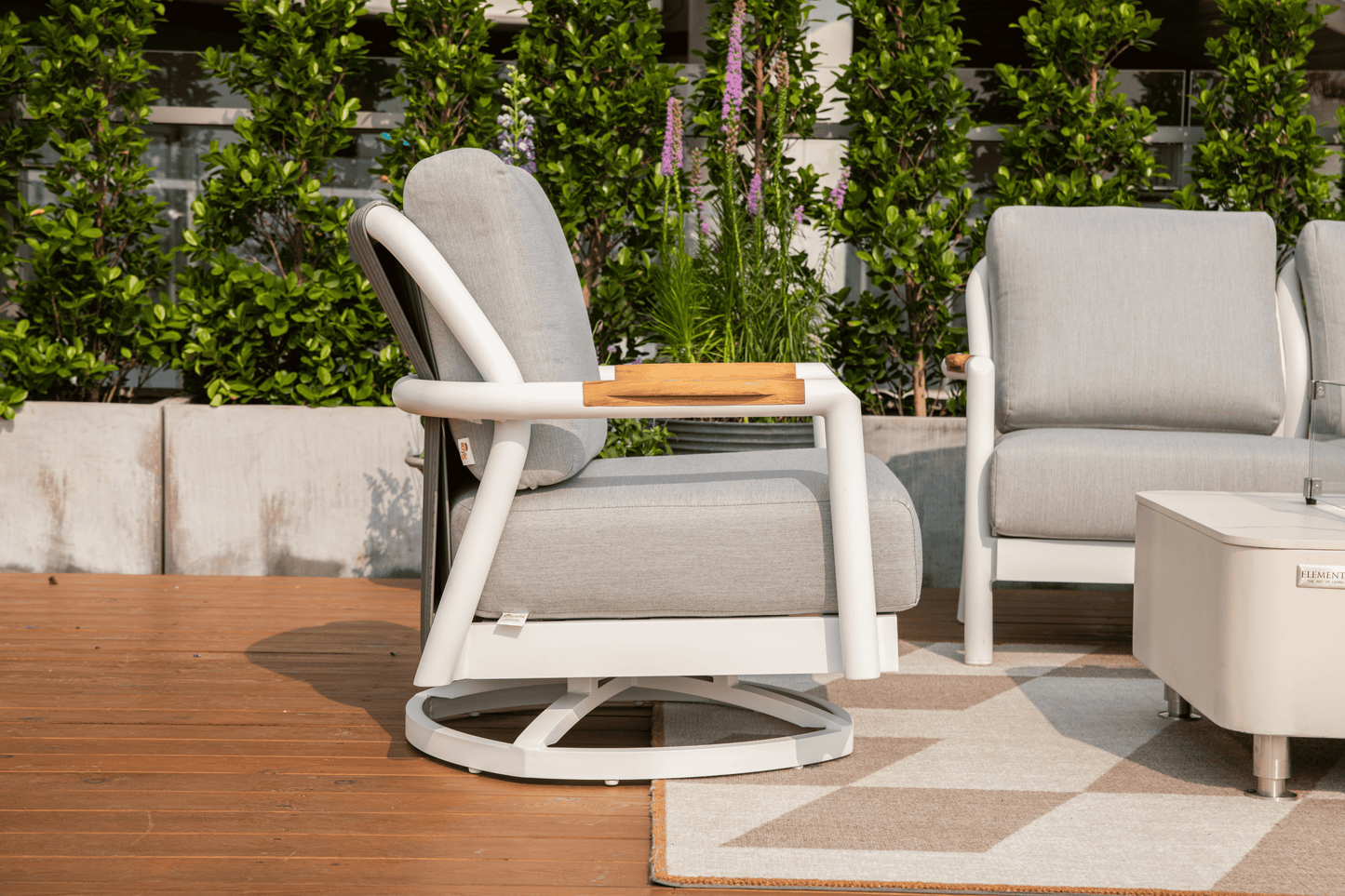 Elementi Santorini Swivel Chair